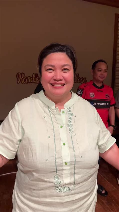 maila ting que|Mayor Maila Ting Que .